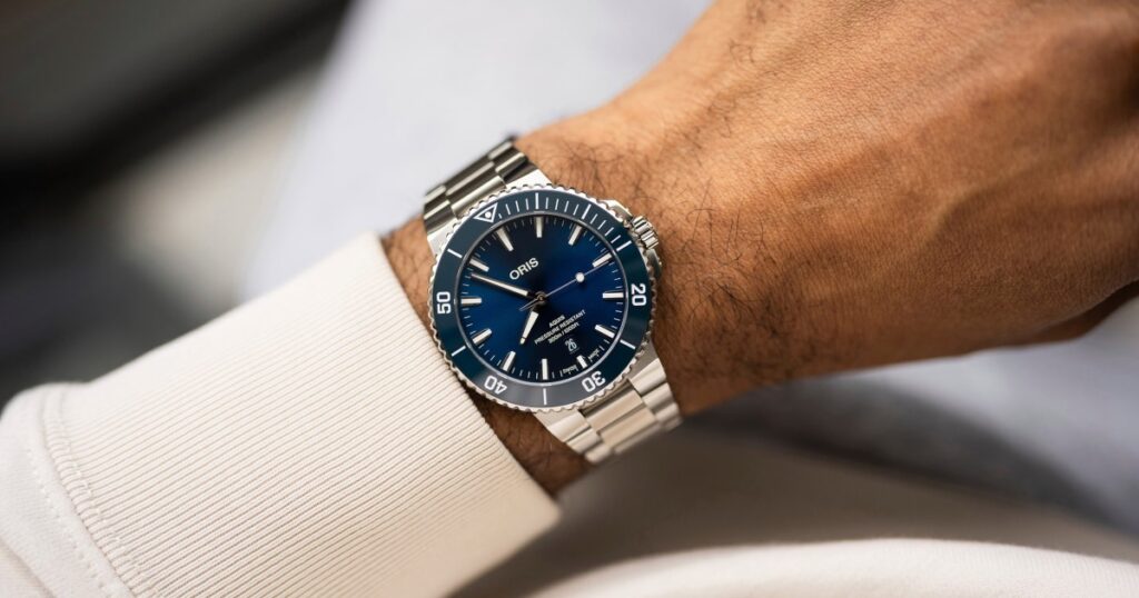Oris Aquis Date