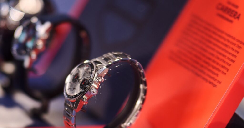 For Watch Lovers and Racing Fans